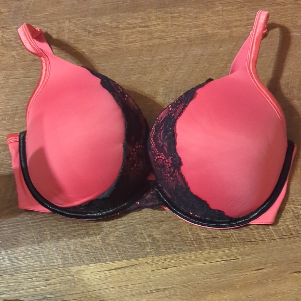 Elegant Pink and Black Lace Bra